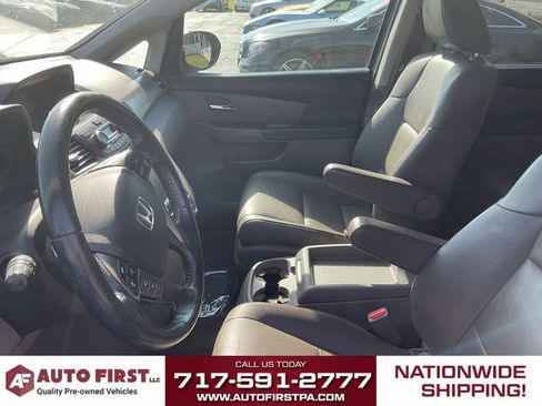 Used 2015 Honda Odyssey Touring Elite image 7