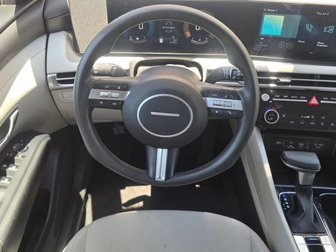 Used 2025 Hyundai Tucson SEL FWD image 8