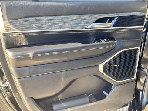 Used 2022 Jeep Wagoneer Series II image 26