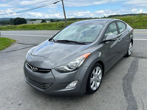 Used 2013 Hyundai Elantra Limited FWD image 5