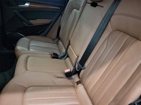 Used 2022 Audi Q5 2.0T Premium Plus w/ Premium Plus Package image 13