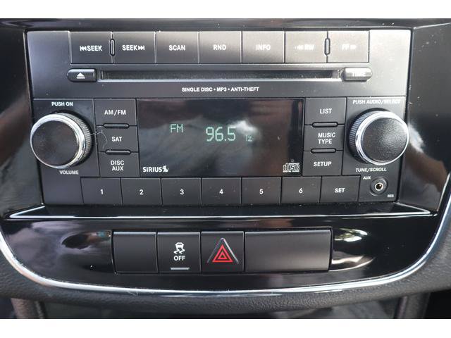 Used 2013 Chrysler 200 Touring FWD image 14