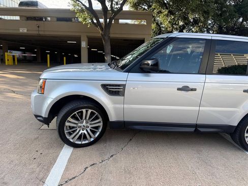 Used 2011 Land Rover Range Rover Sport HSE LUX AWD/4WD image 4