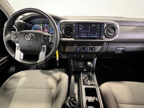 Used 2020 Toyota Tacoma SR5 image 17