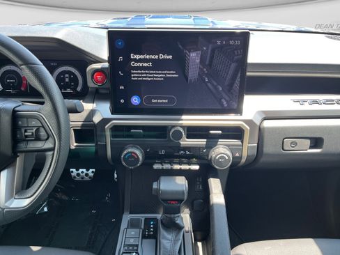 Used 2024 Toyota Tacoma TRD Sport AWD/4WD image 11