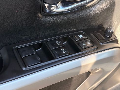 Certified 2023 Nissan Titan SV AWD/4WD image 22