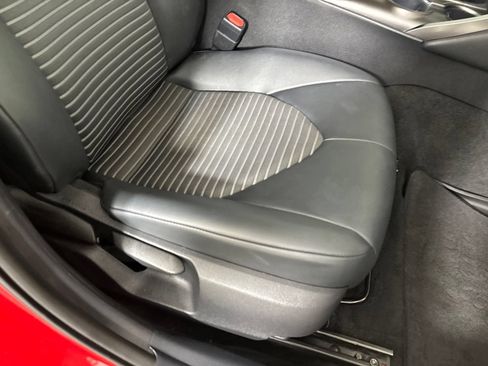 Used 2022 Toyota Camry SE FWD image 31