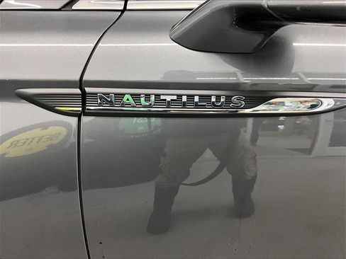 Used 2023 Lincoln Nautilus Reserve w/ Cargo Utility Package image 28