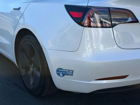 Used 2021 Tesla Model 3 Long Range image 24