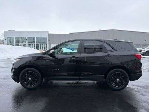 Used 2021 Chevrolet Equinox LS w/ LS Convenience Package image 4