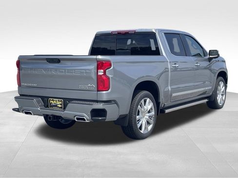 New 2026 Chevrolet Silverado 1500 High Country AWD/4WD image 3