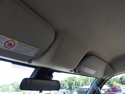 Used 2019 Chevrolet Express 3500 Extended w/ Driver Convenience Package RWD image 20