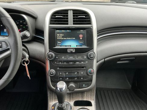 Used 2016 Chevrolet Malibu LT w/ Power Convenience Package FWD image 20