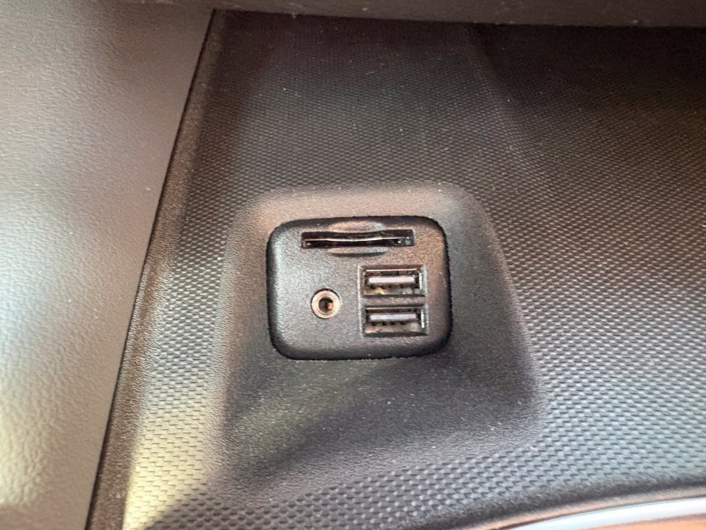 Used 2021 Buick Enclave Essence FWD image 24