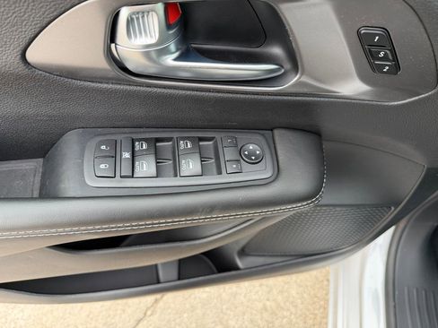 New 2026 Chrysler Pacifica Select w/ S Appearance Package image 15