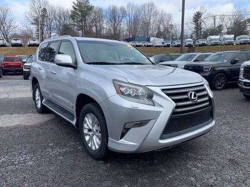 Used 2016 Lexus GX 460 w/ Premium Package image 2