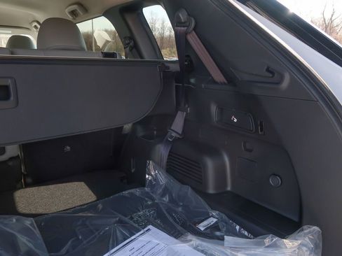 New 2026 Mitsubishi Outlander SE image 13