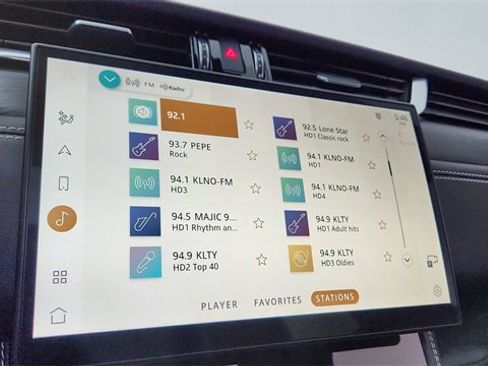 Used 2025 Jaguar F-PACE R-Dynamic S image 44