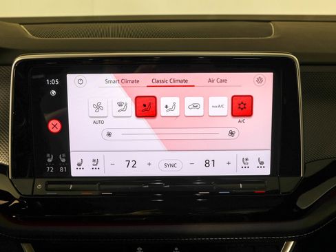 Used 2024 Volkswagen Atlas Cross Sport SEL R-Line AWD/4WD image 33