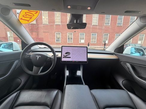 Used 2021 Tesla Model Y 2WD image 15