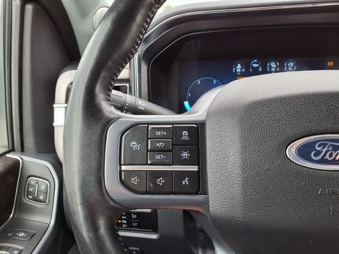 Used 2023 Ford F250 Lariat w/ Lariat Ultimate Package AWD/4WD image 36