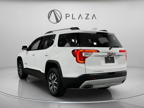 Used 2021 GMC Acadia SLE w/ Driver Convenience Package image 3