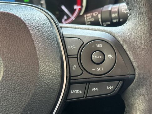 Certified 2023 Toyota RAV4 XLE Premium FWD image 30