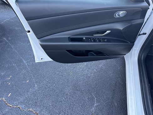 New 2025 Hyundai Elantra SEL w/ Cargo Package image 11