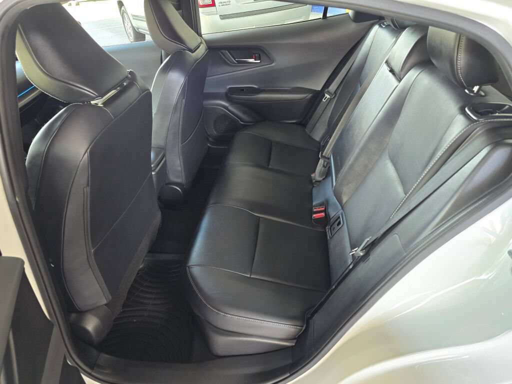 Used 2024 Toyota Prius XLE FWD image 14