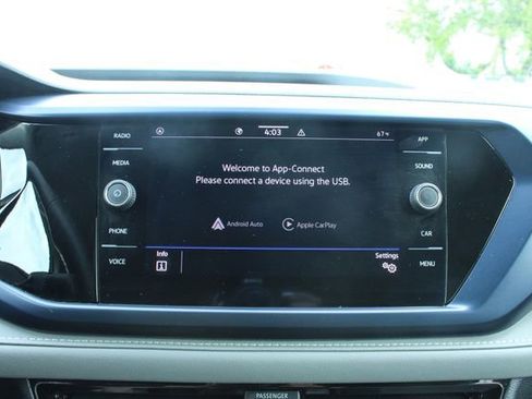 Used 2024 Volkswagen Taos SE FWD image 20