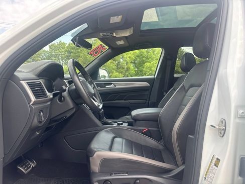 Used 2020 Volkswagen Atlas Cross Sport SEL Premium R-Line AWD/4WD image 13