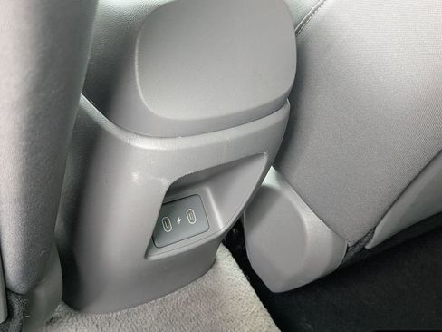 Used 2024 Hyundai Elantra SEL image 19