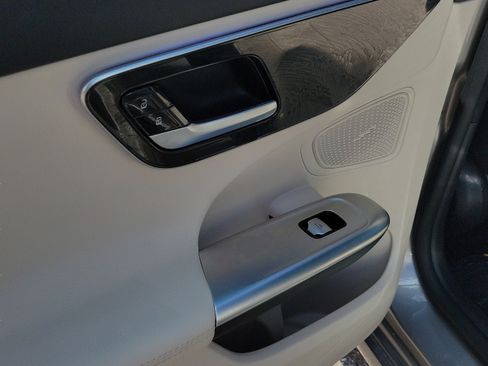 Certified 2023 Mercedes-Benz C 300 Sedan image 8