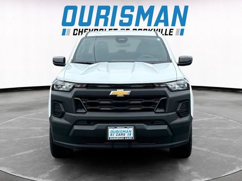 Used 2024 Chevrolet Colorado W/T RWD image 8