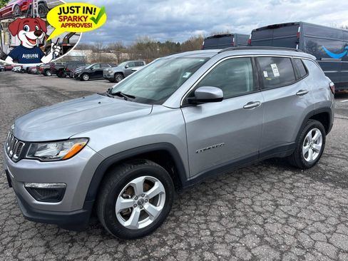 Used 2020 Jeep Compass Latitude w/ Cold Weather Group AWD/4WD image 1
