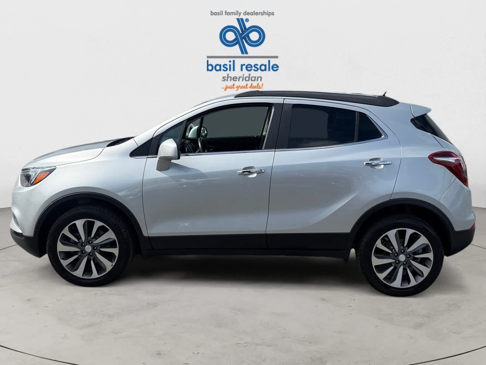 Used 2022 Buick Encore Preferred w/ Safety Package AWD/4WD image 3