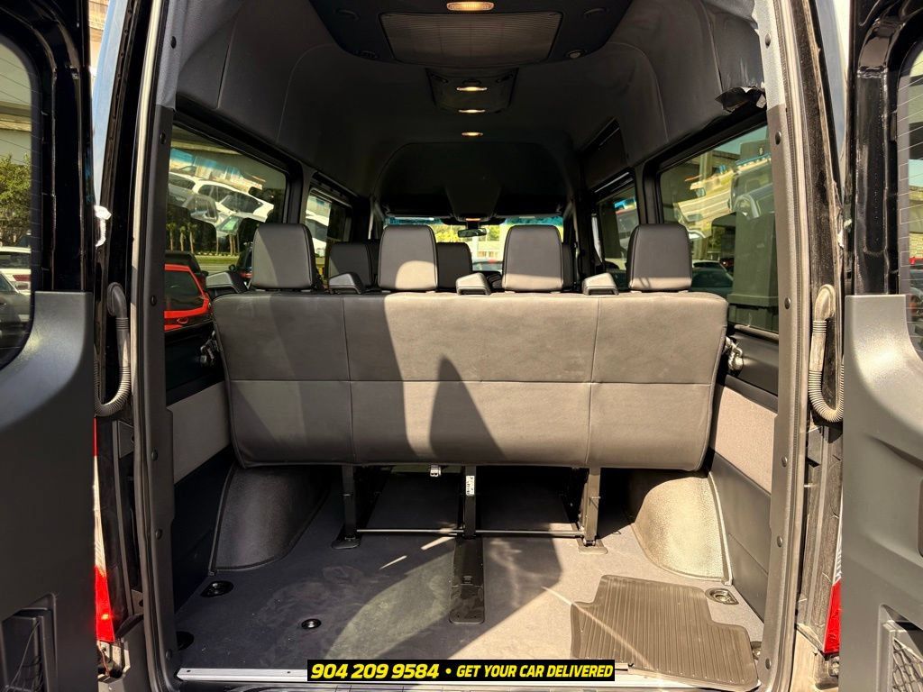 Used 2019 Mercedes-Benz Sprinter 2500 image 24