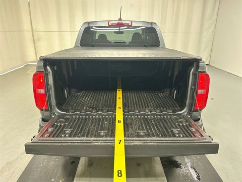 Used 2018 Chevrolet Colorado LT image 21