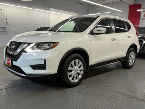 Used 2017 Nissan Rogue S w/ S Appearance Package AWD/4WD image 1