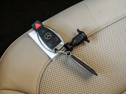 Used 2017 Mercedes-Benz GLE 43 AMG 4MATIC w/ Premium 2 Package image 67