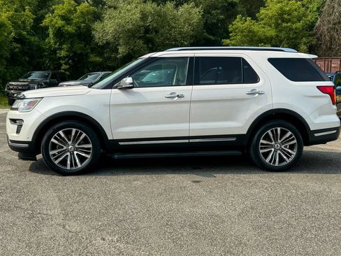 Used 2018 Ford Explorer Platinum AWD/4WD image 6