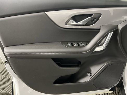 Certified 2023 Chevrolet Blazer LT w/ Convenience Package image 21