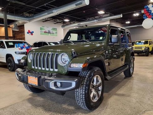 Used 2022 Jeep Wrangler Unlimited Sahara AWD/4WD image 4