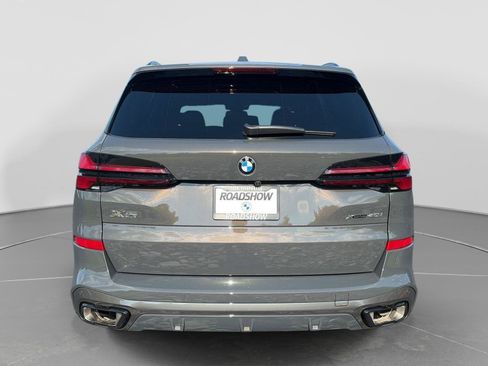 Used 2026 BMW X5 xDrive40i w/ M Sport Package AWD/4WD image 4