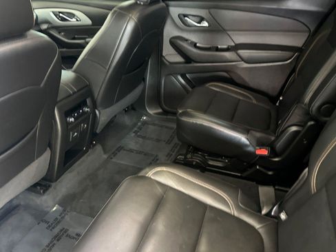 Used 2021 Chevrolet Traverse LT w/ LT Premium Package AWD/4WD image 12