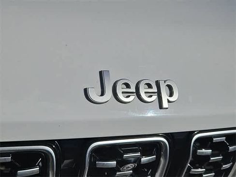 Used 2022 Jeep Grand Cherokee Summit image 12