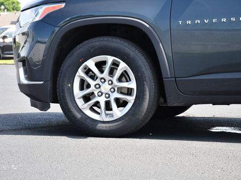 Used 2018 Chevrolet Traverse LT AWD/4WD image 12