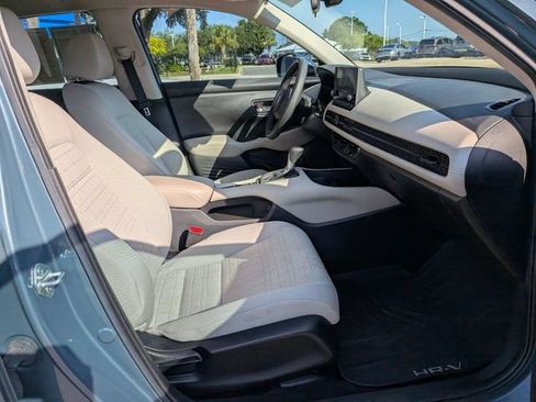 Certified 2024 Honda HR-V LX image 37
