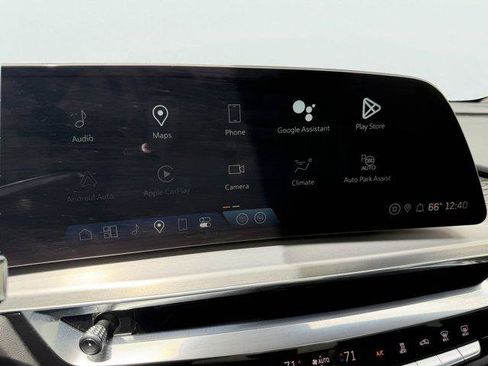 Used 2024 Cadillac Lyriq Luxury AWD/4WD image 20