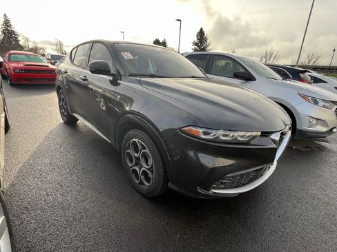 Used 2024 Alfa Romeo Tonale Ti image 4